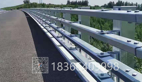 橋（qiáo）梁防撞護欄