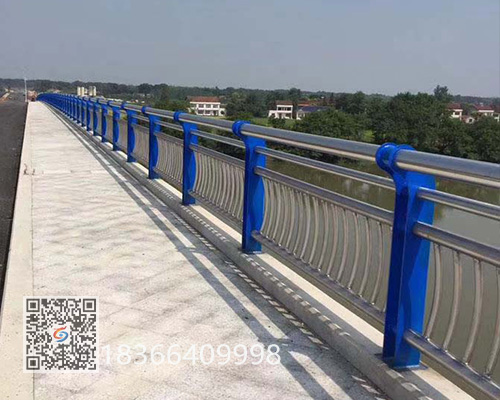 複合（hé）管河道護欄